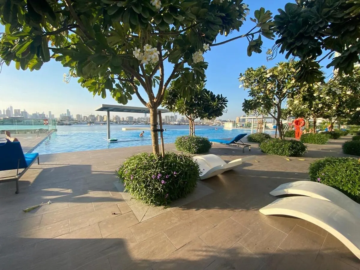 2Br Haven With Pool, Gym, Tennis Court And Playground Dubai Apartment