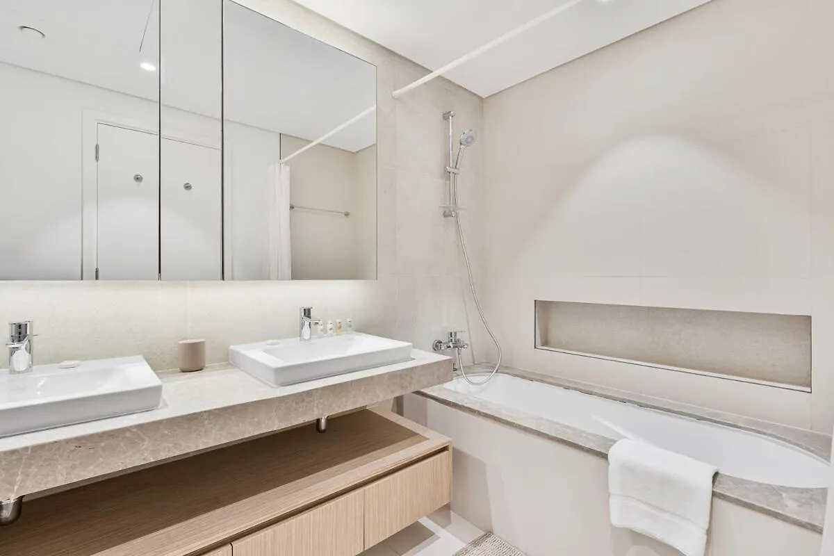 Apartment 2Br Haven With Pool, Gym, Tennis Court And Playground Dubai United Arab Emirates